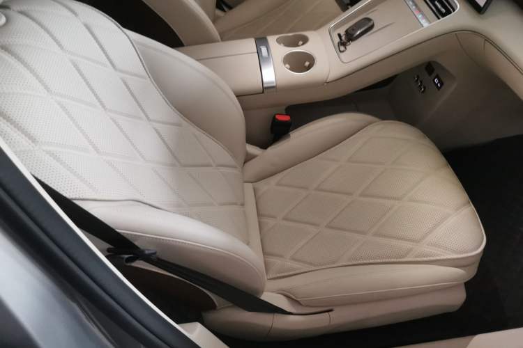 Used Chery Fulwin A9L 2025 Model, 260 Ultra-Long Range Prestige Edition