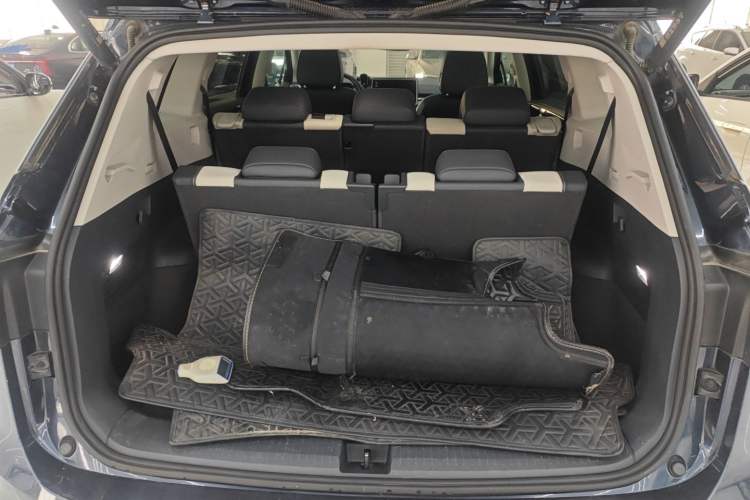 Used Volkswagen ID.6 CROZZ 2021 Long-Range PRO Edition