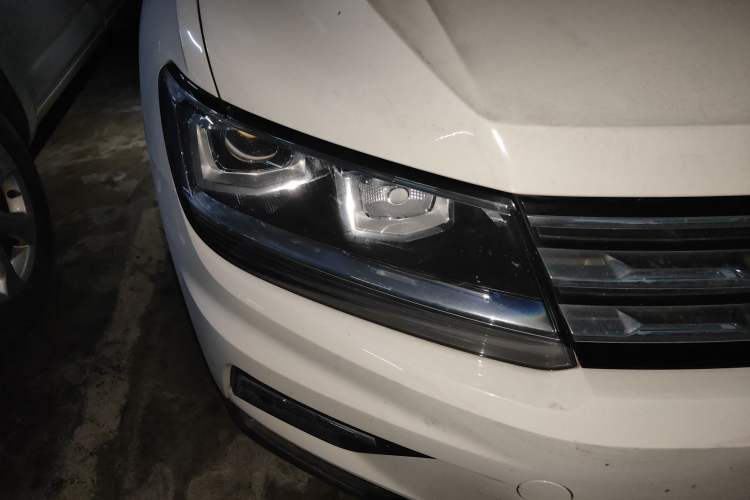 Used Volkswagen Tiguan L 2019 330TSI Automatic Two-Wheel Drive Smart Luxury Version China VI Standard