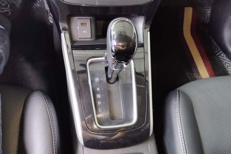 Used Nissan Sylphy 2019 1.6XV CVT Smart Connect Luxury Edition China VI Standard