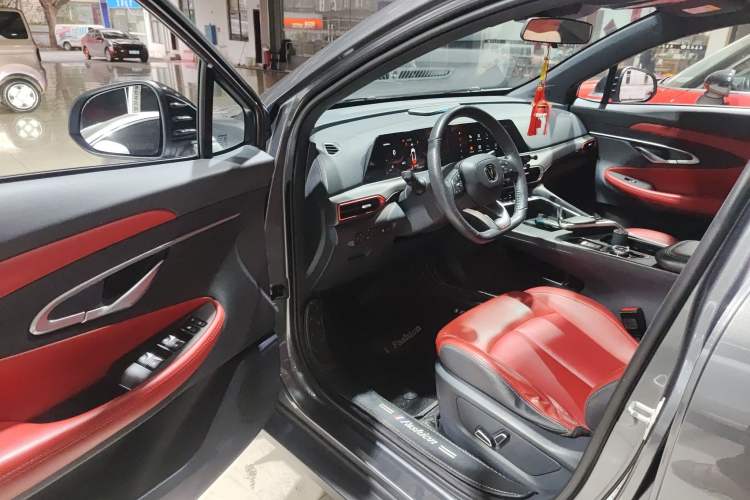 Used Changan UNI-T 2020 1.5T Prestige Version