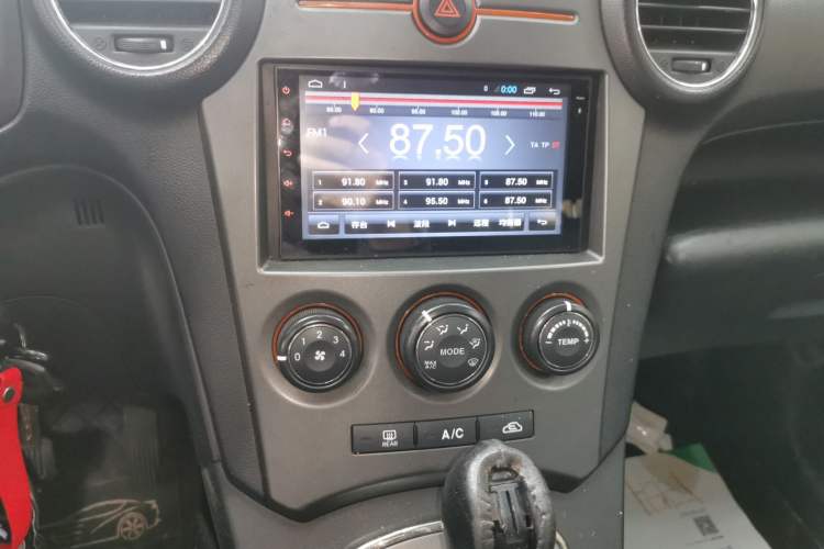 Used Kia Carens 2011 2.0L 5-Seater Automatic Standard Edition