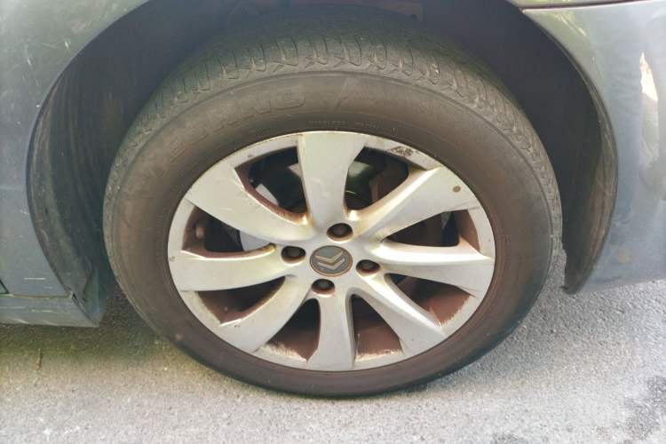 Used Citroen C-Quatre 2011 Sedan 1.6L Manual Fashion Edition Right Front Wheel Hub