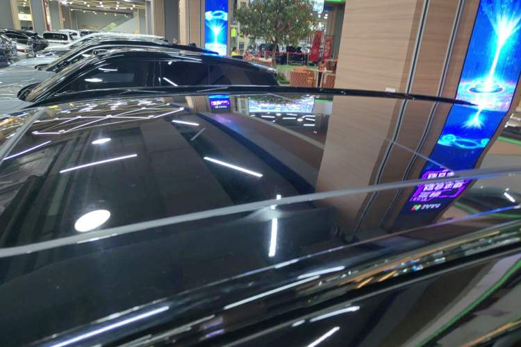 Used Nio ES8 2020 415 km Range 7-Seater Version Roof