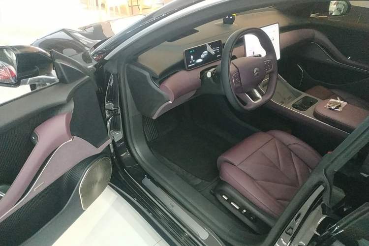 Used Nio ET5T 2025 75 kWh Touring Driver Seat