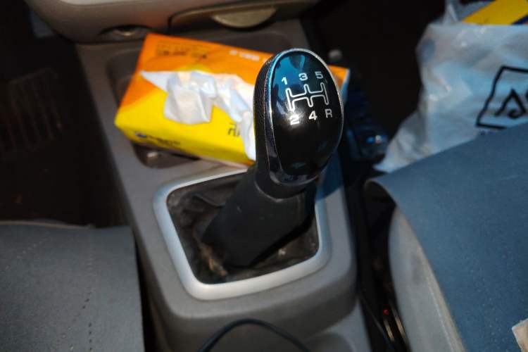 Used BAIC Weiwang M20 2014 1.5L Basic Version DAM15DL