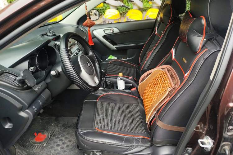 Used Kia Forte 2014 1.6L MT GLS Left Front Seat