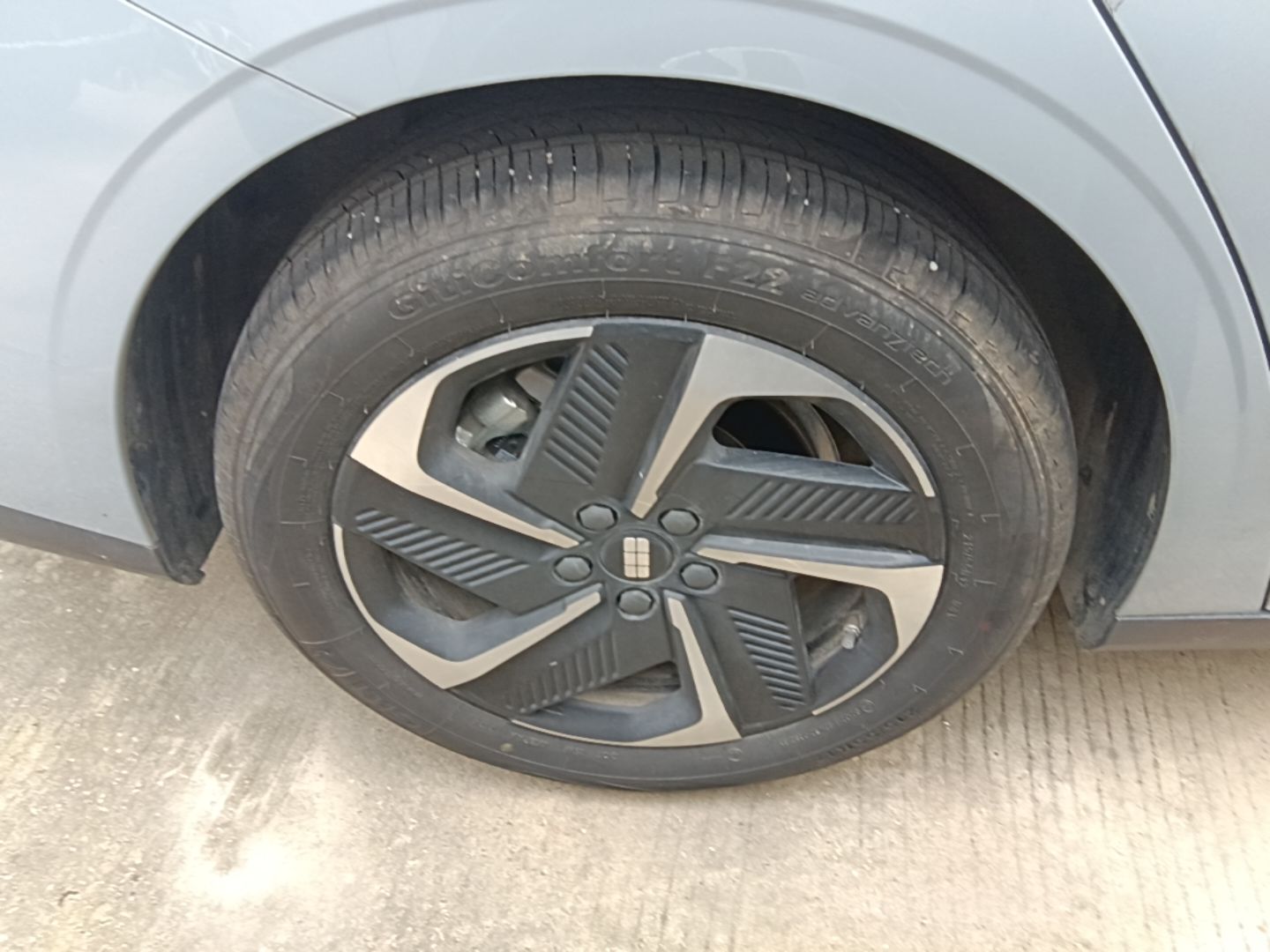 Geely Galaxy L6 2024 125km PLUS Dragon Edition — снимка 11