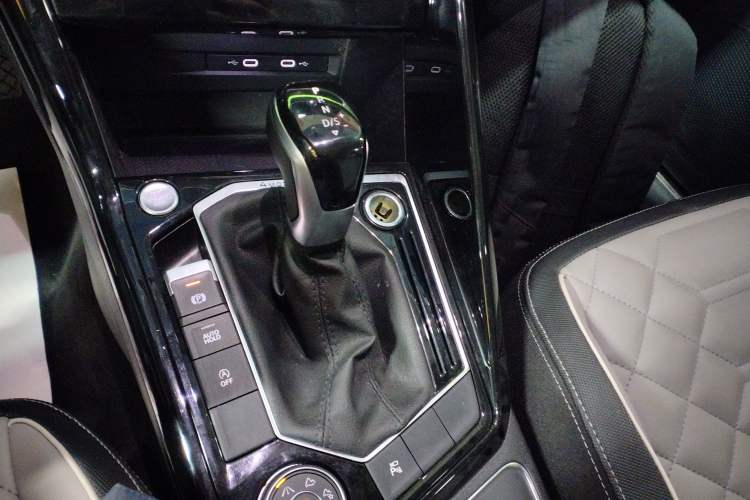 Used Volkswagen Tayron 2023 Revised Version 380TSI All-Wheel Drive R-Line High-Energy Edition