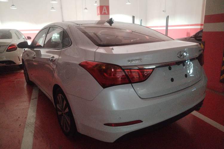 Used Hyundai Mistra 2016 1.8L Automatic Deluxe DLX Model Exterior 2