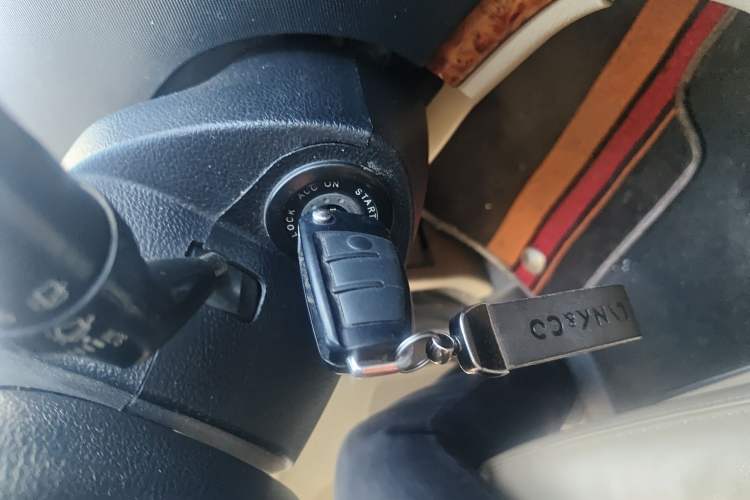 Used JAC Group Refine M5 2012 2.0T Gasoline Manual Business Edition