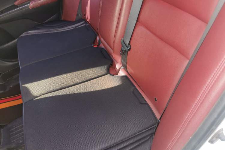 Used Honda Crider 2015 1.8L automatic luxury edition
