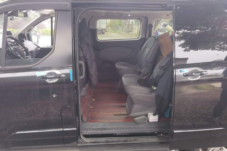 Used Ford Tourneo Custom 2020 Revised Version 2.0T Automatic Elite Edition
