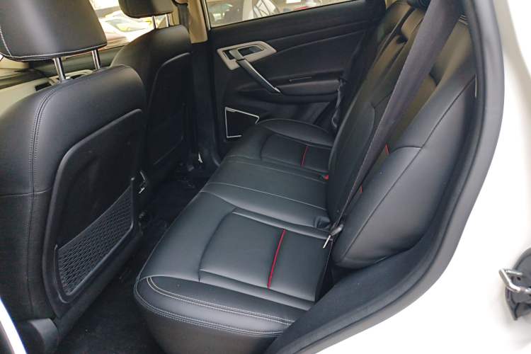 Used Geely Auto Emgrand X7 Sport 2018 1.8TD Automatic Two-Wheel Drive Smart Connect 4G Internet Edition