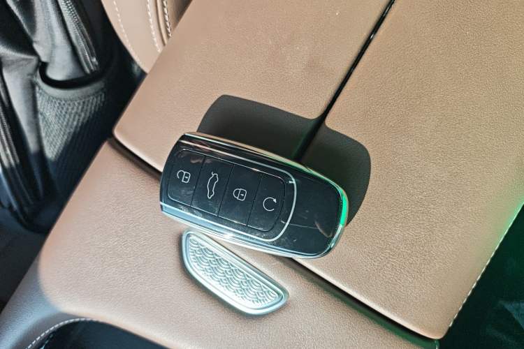 Used Chery Arrizo 8 2023 High-Performance Edition 2.0T DCT Powerfully Equipped
