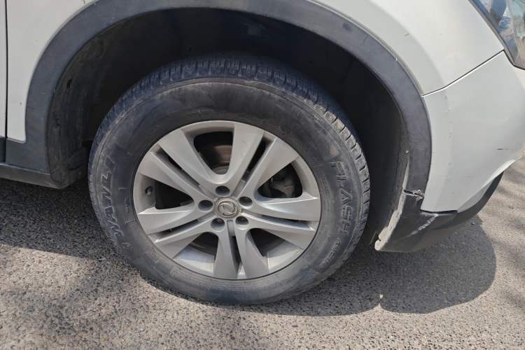 Used Dongfeng Aeolus AX7 2015 2.0L Automatic Zhiyue Version