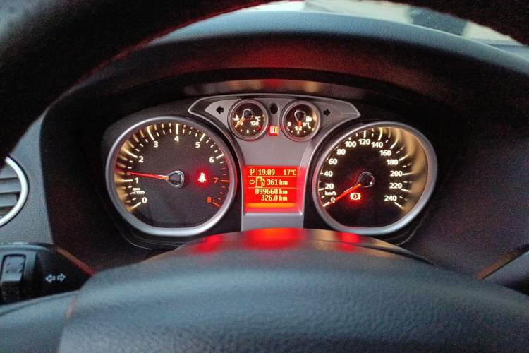 Used Ford Focus 2013 Hatchback Classic 1.8L Automatic Base Model