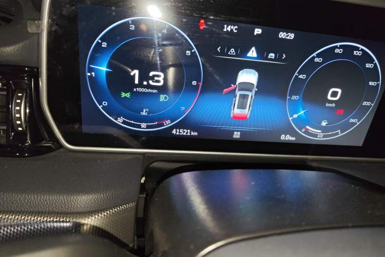 Used Hongqi HS5 2022 Revised Version 2.0T Smart Connect Flagship Edition
