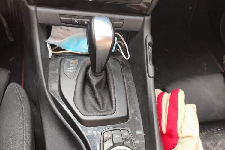 Used BMW X1 2013 sDrive18i Sport Design Package Gear Lever