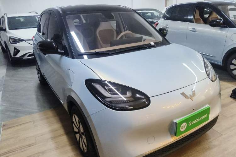 Used Wuling Bingo 2025 410 km Lingxi Deluxe Edition Front Right 45 Deg