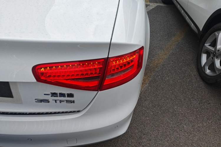 Used Audi A4L 2016 35 TFSI Collection Edition S line Comfort Model
