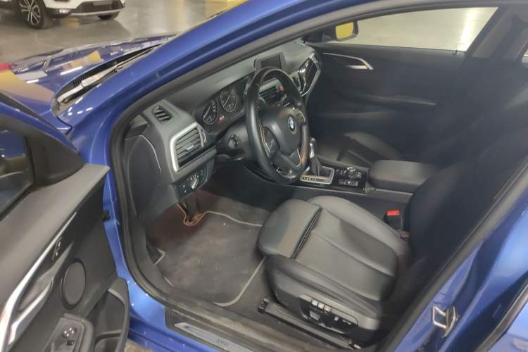 Used BMW 1 Series 2017 118i Sport Edition Driver Seat