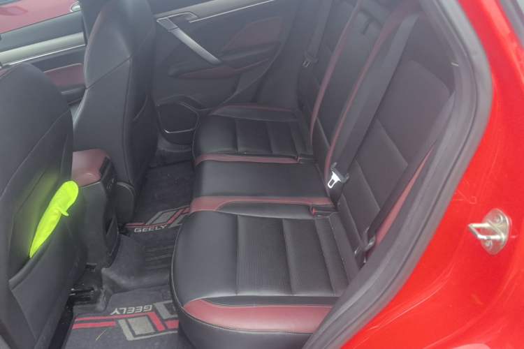 Used Geely Auto Coolray 2019 Sport Model 260T DCT Battle China V Standard Left Rear Seat