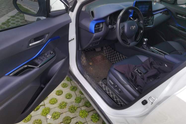 Used Toyota C-HR 2021 2.0L Luxury Edition
