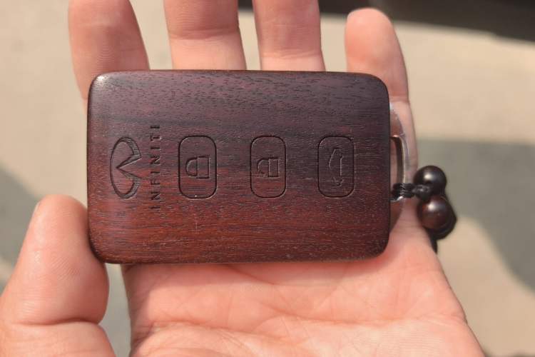 Used Infiniti QX60 2016 2.5 S/C Hybrid Two-Wheel-Drive Excellence Edition China V Standard Vehicle Key