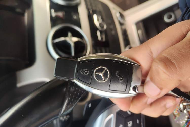 Used Mercedes-Benz GLK-Class 2015 GLK 260 4MATIC Dynamic Edition Ultimate Version
