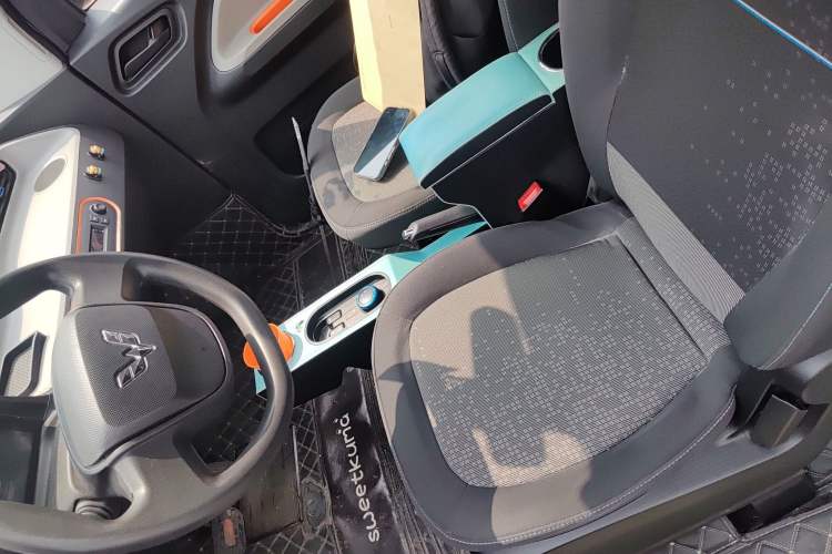 Used Wuling Hongguang MINIEV 2020 Lite Version Lithium Iron Phosphate Left Front Seat