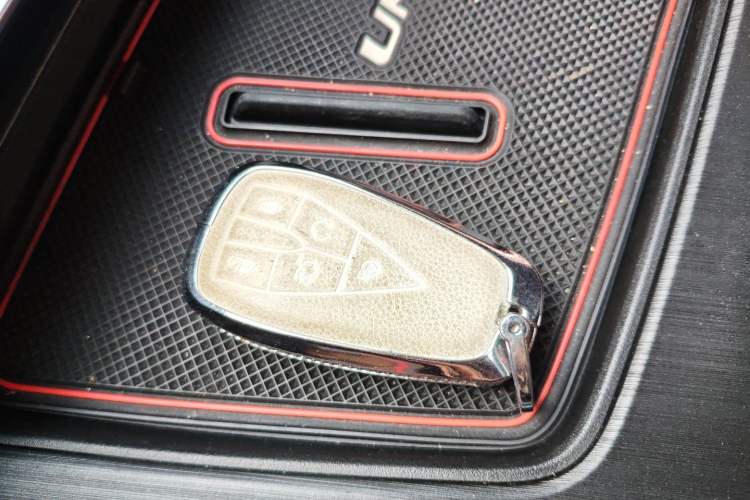 Used CHANGAN UNI-T 2020 1.5T Flagship Version
