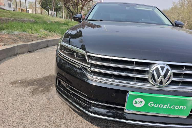 Used Volkswagen Phideon 2018 Revised Version 380TSI Two-Wheel Drive Business Edition