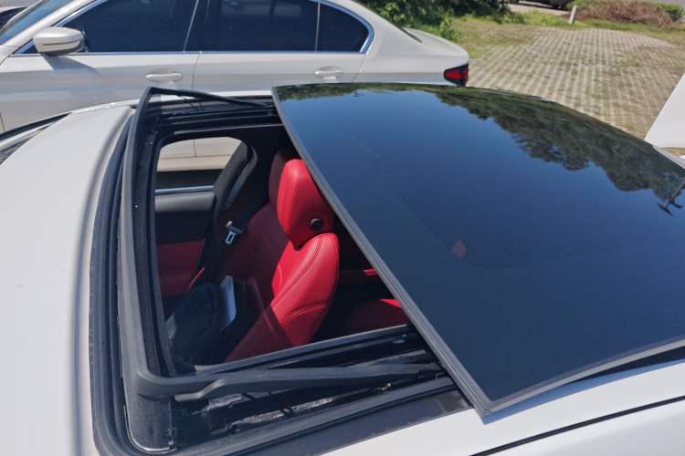 Used Jaguar XEL 2020 2.0T 200 PS R-DYNAMIC S Advanced Sport Edition
