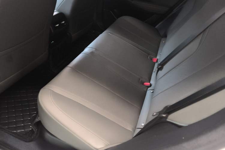 Used BYD Qin PLUS 2025 DM-i Smart Drive 55KM Leading Model Left Rear Seat