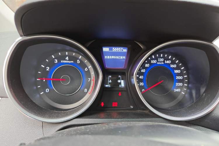 Used Hyundai Elantra (5th Generation / Langdong) 2015 1.6L Manual Leading Model
