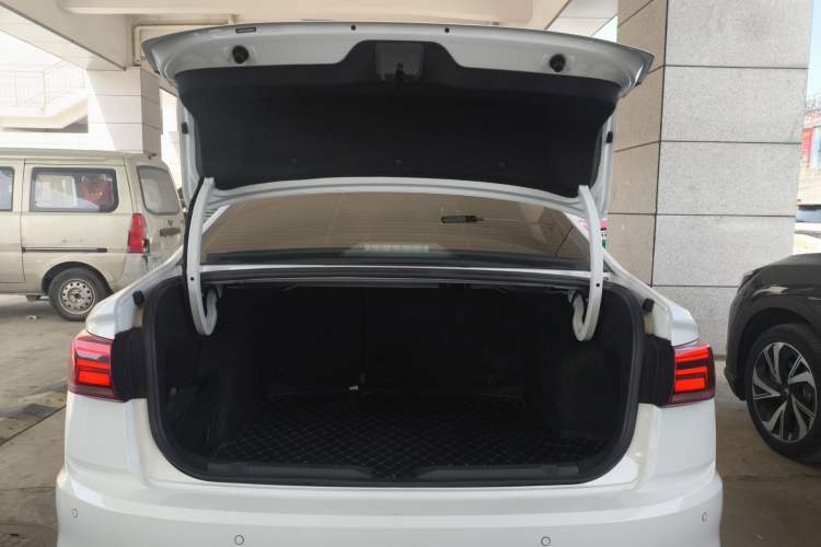 Used Volkswagen Bora 2021 1.5L Automatic Elite Smart Connect Edition
