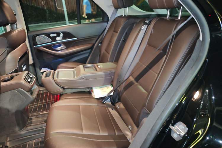 Used Mercedes-Benz GLE 2020 Restyled GLE 350 4MATIC Fashion Edition Left Rear Seat