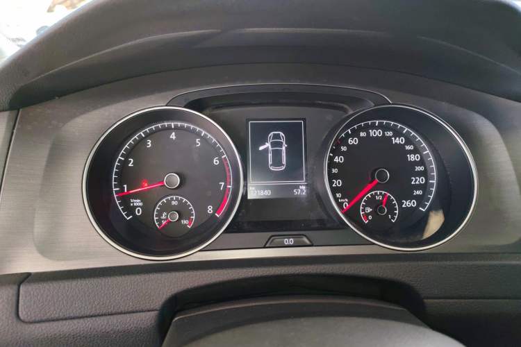 Used Volkswagen Golf 2016 1.6L Automatic Comfort Model Instrument Cluster