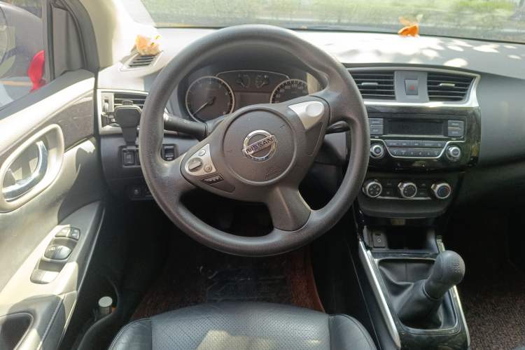 Used Nissan Sylphy 2016 1.6 XL Manual Luxury Edition Steering Wheel