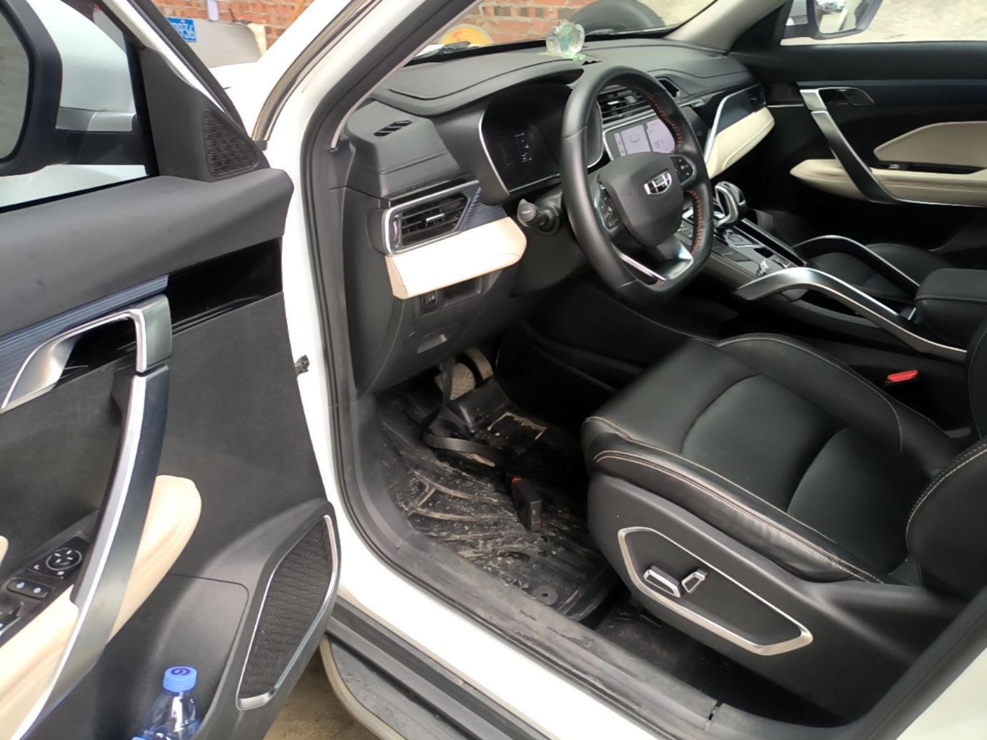 Geely Auto Emgrand X7 Sport 2022 Boyue X 1.8TD DCT Smart Model — снимка 18