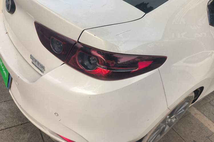 Used Mazda 3 Axela 2021 2.0L Automatic Zhiya Edition Exterior 3