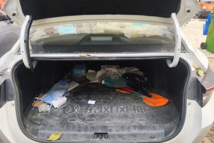 Used Dongfeng Aeolus Yixuan 2021 230T Automatic ZuiFeng Edition Trunk