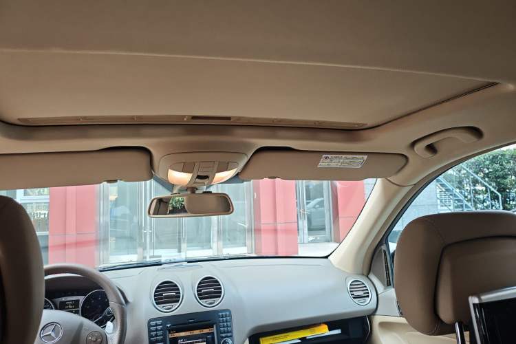 Used Mercedes-Benz M-Class AMG 2011 AMG ML 63 Headliner