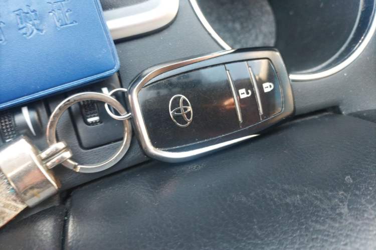 Used Toyota Highlander 2015 2.0T Four-Wheel Drive Luxury Edition 7-Seater