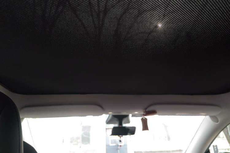 Used Tesla Model Y 2021 Long-Range All-Wheel-Drive Version