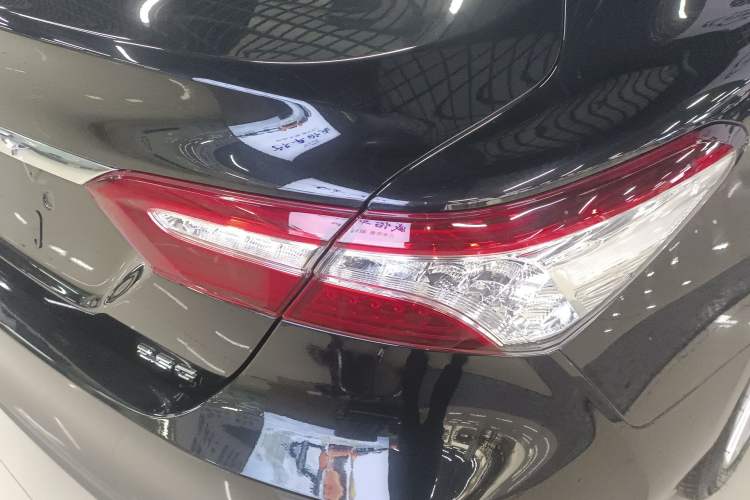 Used Toyota Camry 2019 2.5G Luxury Edition China V Standard Exterior 3