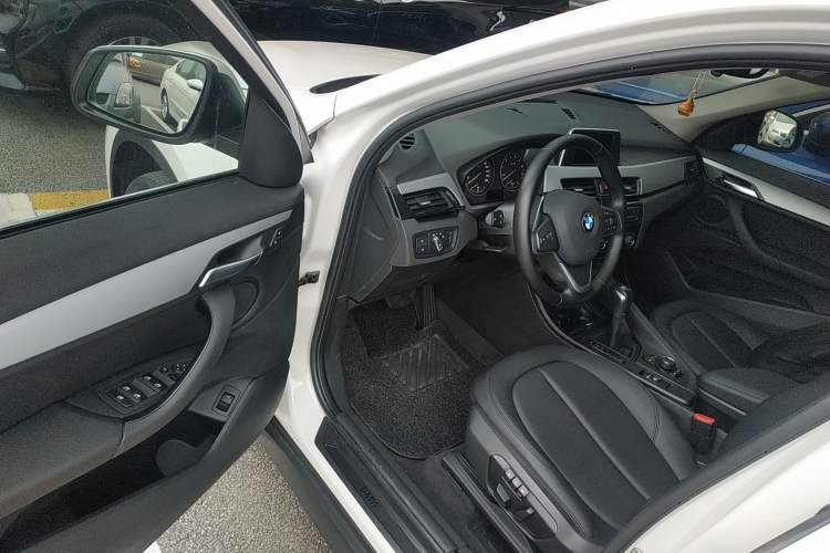 Used BMW X1 2018 sDrive20Li Leading Model