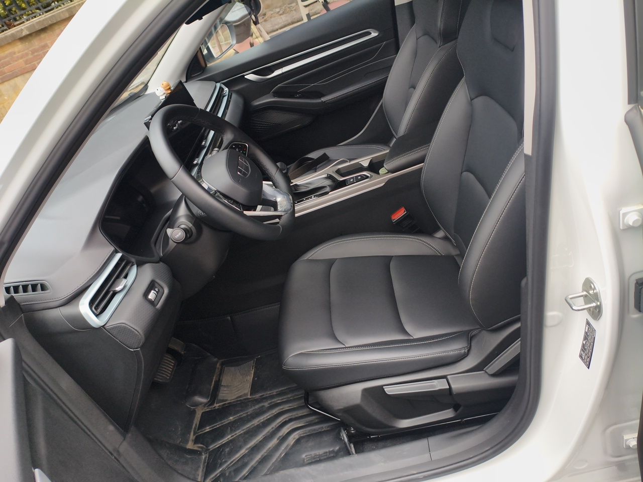 Geely Auto Emgrand 2025 4th Generation 1.5L CVT Luxury Version — снимка 15