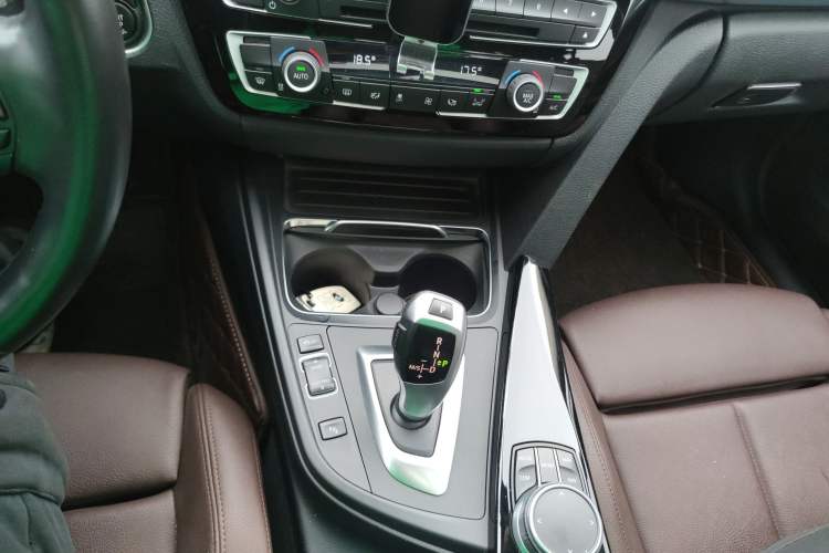 Used BMW 3 Series 2019 320Li Fashion Model
